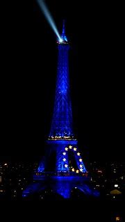 The blue Eiffel tower - Paris by night | Yann Caradec | Flickr