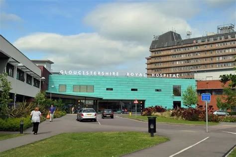 Gloucestershire Royal Hospital A&E wait times remain at 10 hours as ICU reaches capacity ...