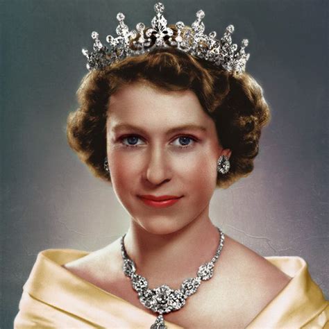 Bringing black and white pictures to life | Queen elizabeth, Young queen elizabeth, Queen ...