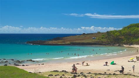 Anakena Beach in Hanga Roa, | Expedia