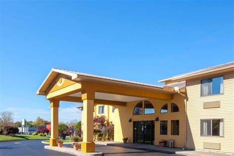 Super 8 by Wyndham Liverpool/Clay/Syracuse Area | Liverpool, NY Hotels