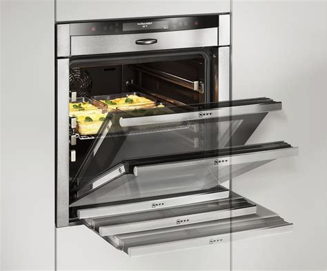 SLIDE & HIDE The latest Slide & Hide® oven door by NEFF offers stunning ...