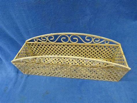 Metal plant basket - AAA Auction and Realty