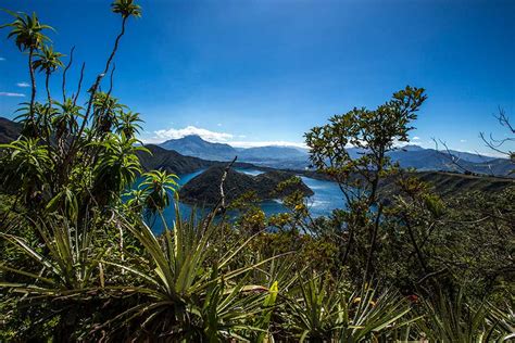 How to visit Cuicocha lake from Otavalo, Ecuador