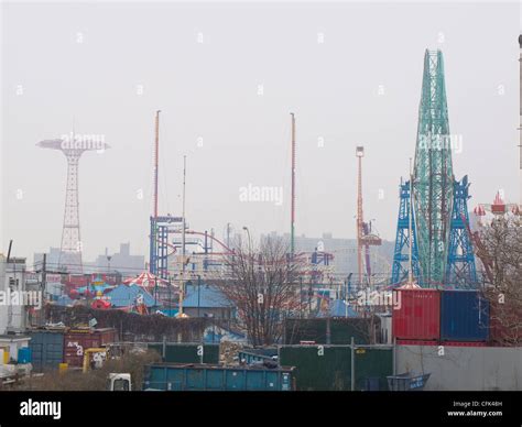 Coney Island rides Stock Photo - Alamy