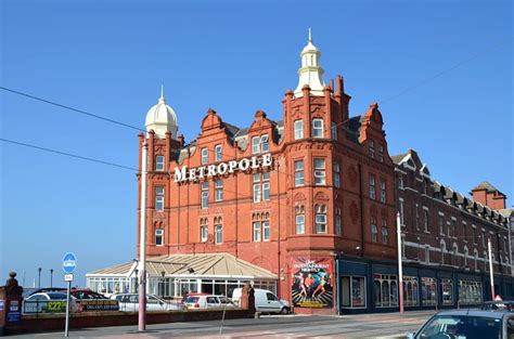 Blackpool North Shore from Bispham to North Pier - Live Blackpool