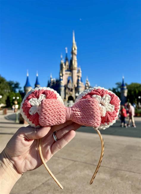 How to Crochet Mouse Ears Headband - Kelsey Jane Designs