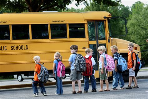 12 Questions to Ask About Your Child's School Bus Ride