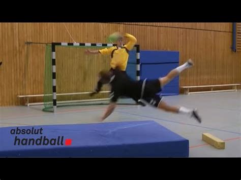 Handball: preparación física por puesto específico: el pivot ...