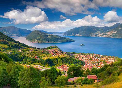 Most Beautiful Lakes in Northern Italy: Lake Como, Lake Garda & More - Thrillist