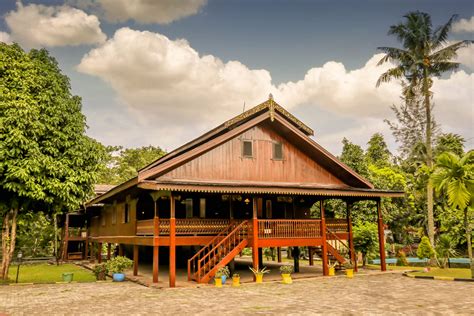 Anjungan Sulawesi Tengah - tmii