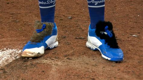 Tony Gonsolin wears cat cleats during Game 1 of NLCS | 10/16/2021 | Los ...