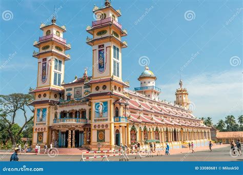 Cao Dai Temple Editorial Photo - Image: 33080681