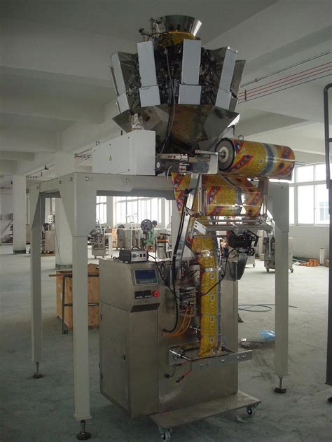 China Full Automatic Snack Packaging Machine (DXD-400KD) - China Snack ...