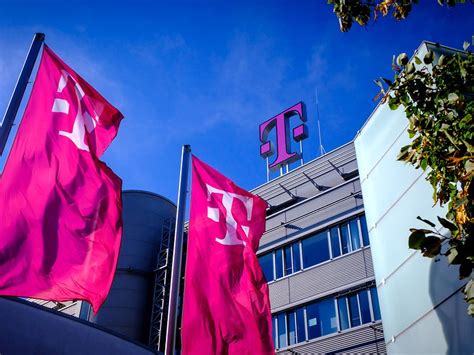 Logo and Group Headquarters | Deutsche Telekom