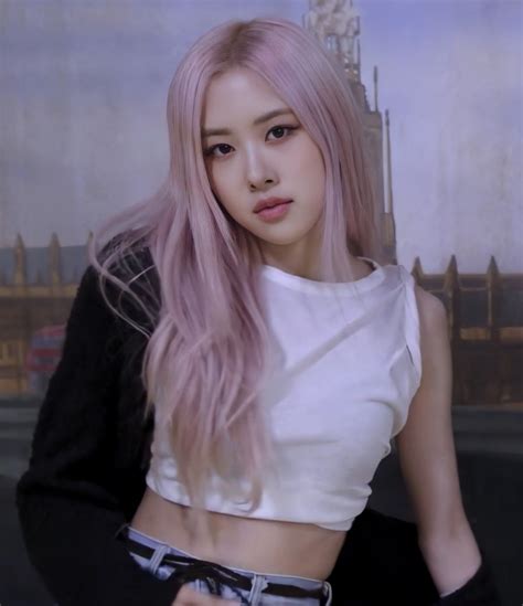 on Twitter: "pink hair superior… " Rosé Hairstyle Blackpink, Rose Pink ...