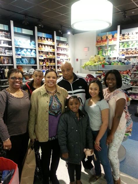 Pleasure to meet the Simmons Family! | Simmons family, Simmons, Family