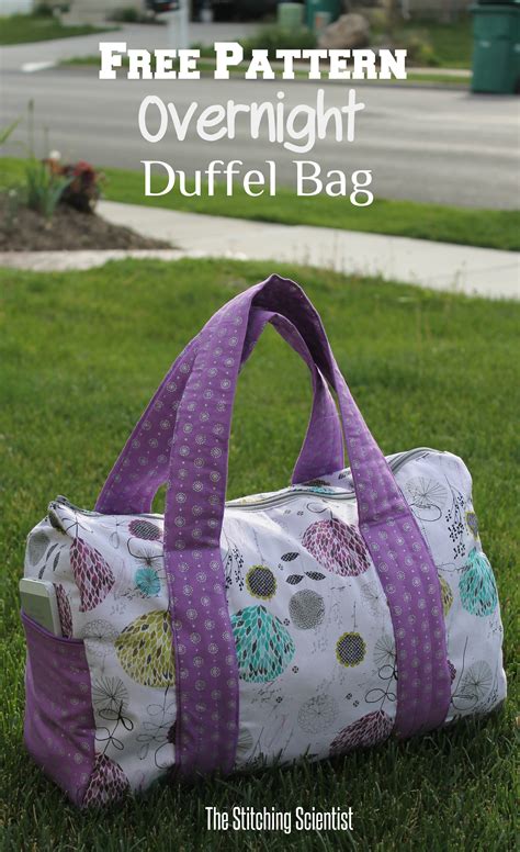 Free Pattern Overnight Duffel Bag | The Stitching Scientist