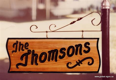 Wood_sign_Thompsons » GlobalSigns.ca