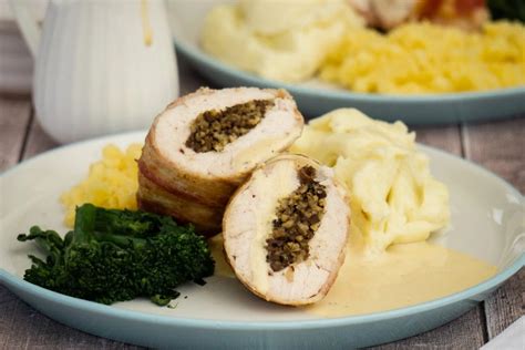 Balmoral Chicken Recipe: Chicken Stuffed with Haggis - Scottish Scran