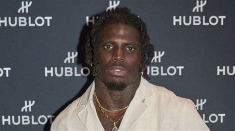 Tyreek Hill's Off The Field Behavior Has Fans Furious