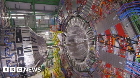 Hadron Collider: Inside one of Cern's particle detectors - BBC News