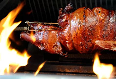 How to Roast a Whole Suckling Pig on the Rotisserie | Guides & Tips | Kalamazoo Outdoor Gourmet ...