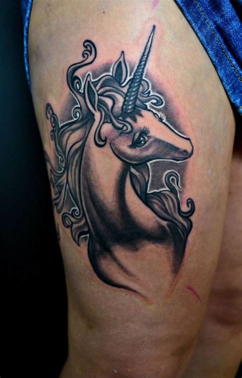 Pin on Tatouage licorne