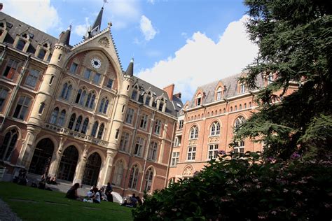 Université Catholique de Lille | 上智大学外国語学部 留学ガイド