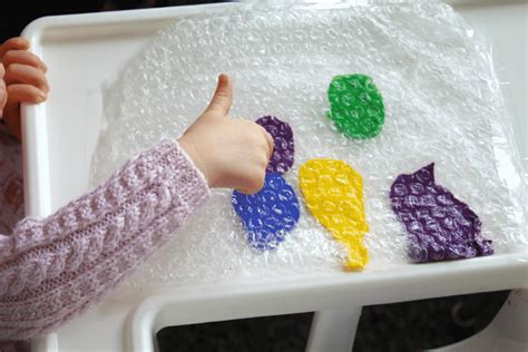 Baby Bubble Wrap Art - Sensory Baby & Toddler Activity - Arty Crafty Kids