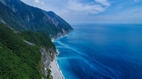 Hualien Beach Stock Photo - Download Image Now - iStock