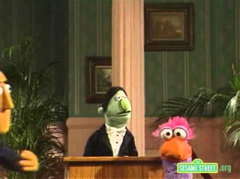 Classic Sesame Street Guy Smiley Takes The Audience Goes to Lunch - YouTube