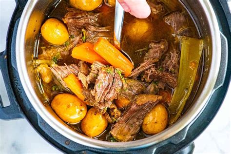 Easy Instant Pot Pot Roast - Karinokada