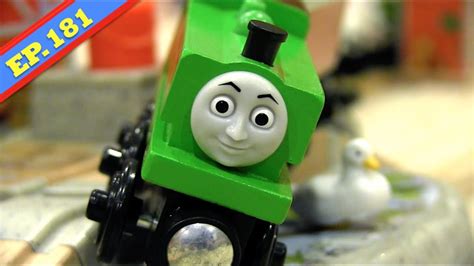 Duck and the Quack Attack | Thomas & Friends Wooden Railway Adventures ...