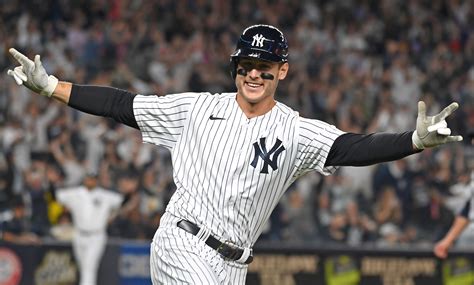 Anthony Rizzo's homer in ninth propels Yankees to win