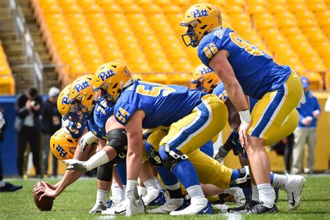 Column | Pitt football doesn’t need to change its uniforms - The Pitt News