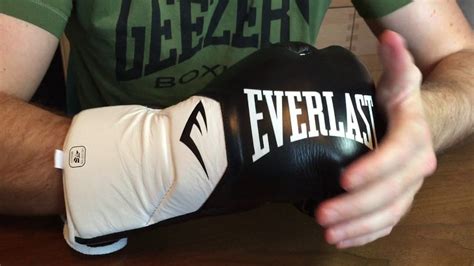 EVERLAST ELITE PRO FIGHT BOXING GLOVES REVIEW - YouTube