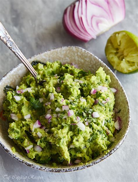 Chipotle Guacamole Recipe - Top Copycat Recipes