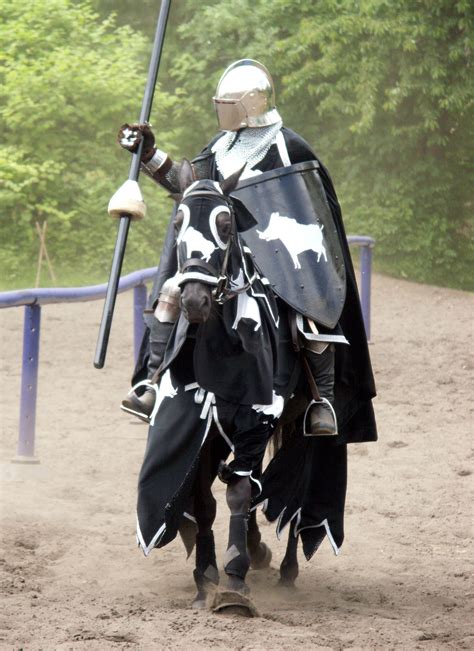 The Black Knight : The Knights of Middle England | Blackest knight, Medieval knight, Knight