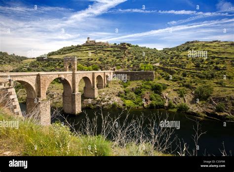 Alcantara bridge over the Tagus River, Alcantara, Spain Stock Photo - Alamy