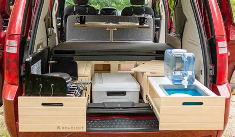 Kit de conversion en campeur pour minivan – Roadloft | Mini van, Build ...