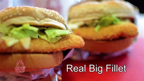 Arbys CRISPY FISH SANDWICH - YouTube