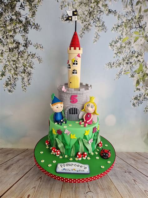 Ben & Hollies Little Kingdom Castle Cake - Mel's Amazing Cakes