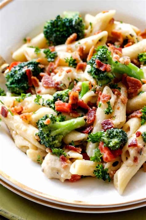 Cheesy Chicken Bacon Ranch Pasta (Skinny!)