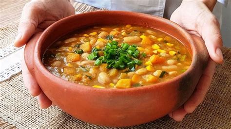 Por qué comemos locro el 25 de Mayo: te dejamos una súper receta