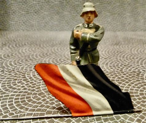 Prewar-1933-35-German Soldier March w/Reichswehr Flag-Lineol Elastolin Hausser | eBay