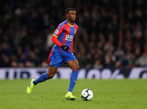 Aaron Wan-Bissaka: Manchester United target confirms he will not be ...