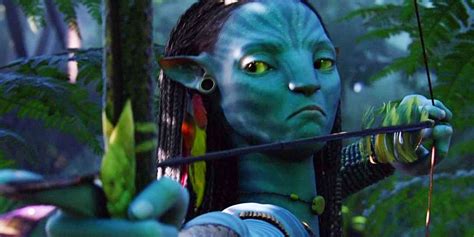 Avatar 2's Zoe Saldaña Explains How Motherhood Changed Neytiri