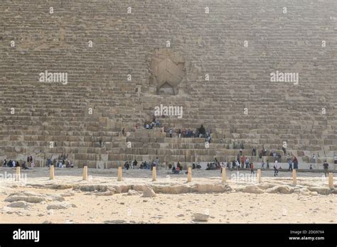 Entrance to the inside tombs of Pyramid of Khafre, Giza Pyramid Complex ...