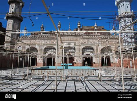 Mahabat Khan Mosque in Peshawar, Pakistan Stock Photo - Alamy